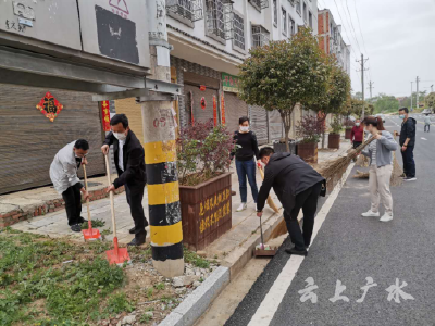 李店镇：全民参与 防疫爱卫进行时