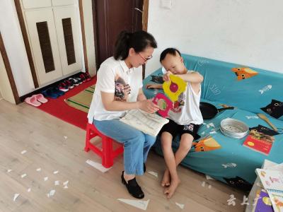 市实验初中：控辍保学在行动  送教上门暖人心