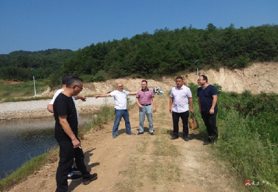 市林业局到黄土关村考察小微湿地