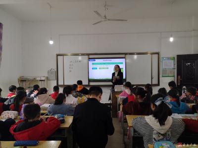 余店镇初级中学教师讲课活动圆满结束
