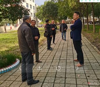 李店镇初级中学组织重阳节教师返校活动：情暖重阳  共话未来