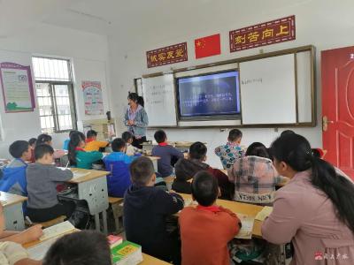 太平镇中心小学：青年教师大比武 灵动课堂展风采