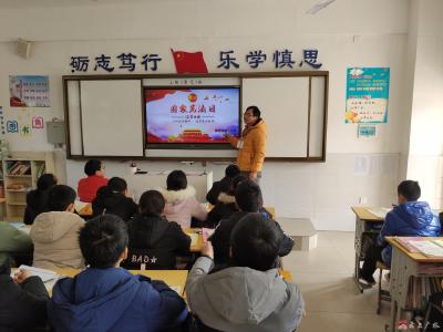 陈巷镇中心中学积极开展 “12·4”国家宪法日宣传活动