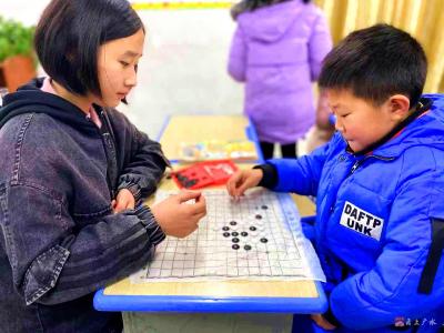 广水书生学校：五子连珠  “棋”乐无穷