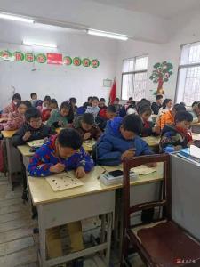 蔡河镇中心小学：重书法传承 构和谐校园