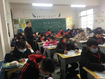 骆店镇中心小学举行2020-2021上学期期末考试