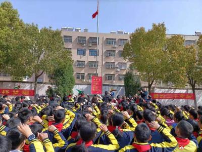 杨寨镇中心小学开展梦想主题教育