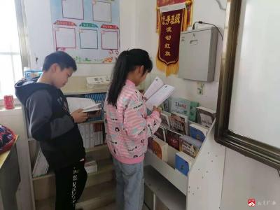 太平镇中心小学开展读书活动