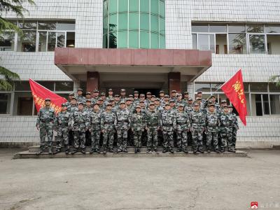太平镇中小学教师积极参加民兵集训活动