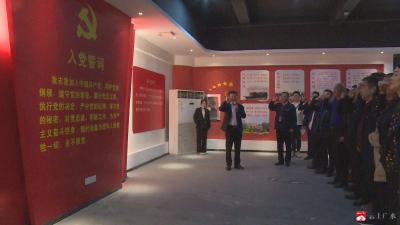 学党建促发展  我市部分工商联企业家走进黄鹤楼酒业党建文化馆