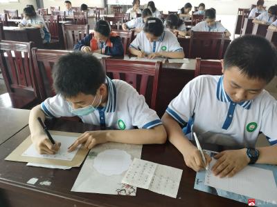 马坪镇中心中学举办师生书法比赛
