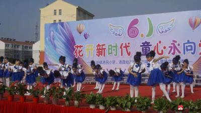 长岭镇港昌小学举行“六一”庆祝活动