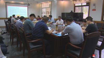 何胜主持召开市政府八届六十二次常务会议