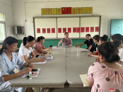 京桥中心小学召开党史学习教育总结深化会