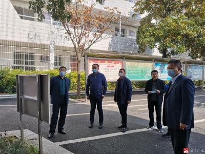 省教育厅到市二中调研