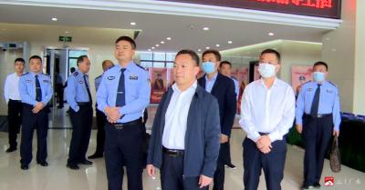 杨光胜等领导到市公安局调研 看望慰问公安民警