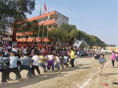 陈巷镇中心小学举行2021年秋季运动会