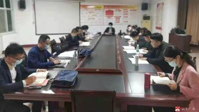 学习贯彻党代会精神|夜学掀起破冰突围“头脑风暴”  ——市2021年党政青年人才能力提升培训班开展集中夜学