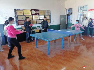 吴店镇中小学开展乒乓球交流学习活动