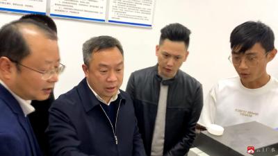 【生态文明建设】杨光胜调研污水处理厂运行及污水排放治理情况  指导人民公司运营