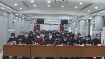 杨光胜、崔传金等领导收听收看随州市委全面依法治市工作视频会