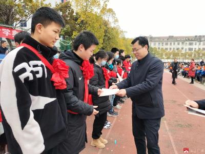 市实验初级中学举行2022年春季开学典礼