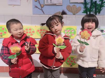 广水市铁路幼儿园开展“三八妇女节”感恩活动