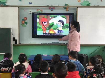 蔡河镇北街幼儿园开展森林防火主题教育