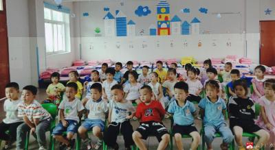 市幼儿园开展教师节宣传活动