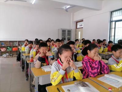 市第二实验小学：每天锻炼一小时  阳光体育促成长