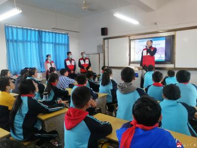 市实验小学：生命教育 你我同行