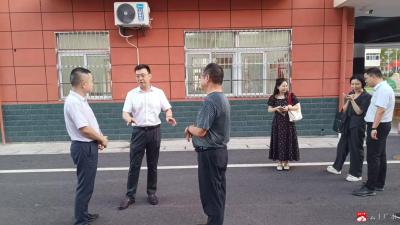 随州团市委到十里中心小学调研鼓号队建设