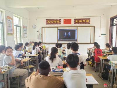 ‌筑牢青春防线 共建无毒校园‌