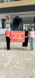 彤衣送暖，情满骆中——湖北乡土优品生态农业助力学子逐梦中考