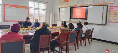 暖阳裹校园 食安敞“透明”——骆店中学“透明食堂”家长开放日暖情启幕