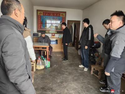 经济开发区双岗社区—社企联动暖民心 真切慰问传温情