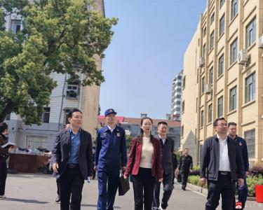副市长胡顺平副市长一行深入渡蚁桥学校检查“五一”假期安全工作