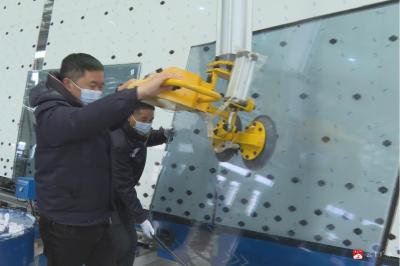 湖北鑫鼎发建材：开足马力赶订单 产销两旺势头劲