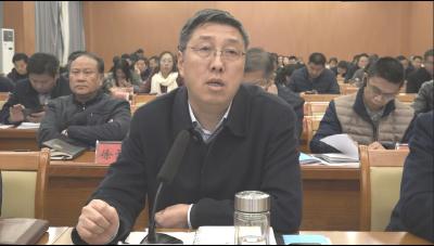 随县举行11月份项目建设“五比五看”调度会