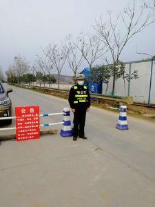 “犟”老哥子业务强 一线战疫不打烊