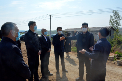 陈瑞峰到随县督导脱贫攻坚工作