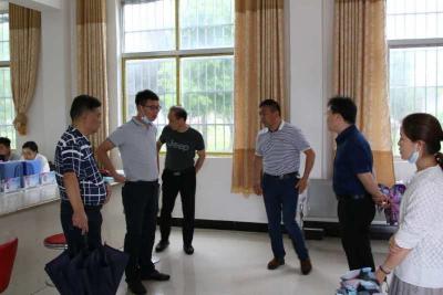 省政协副秘书长朱梅一行到随县调研公共文化服务体系建设工作