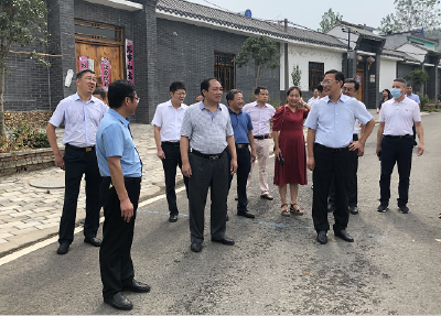 胡功民到随县调研综治联系点平安建设工作