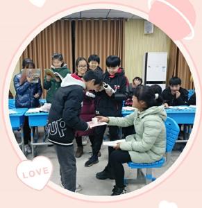万福店农场中心学校开展课外阅读活动