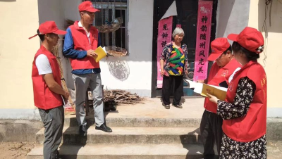 既“身入”又“心入”
——记万和镇人大代表第二小组人大代表在行动