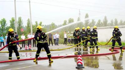 随县：加油站里话安全 实战演练保平安