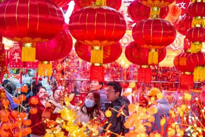 新春走基层 | “年在荆楚，巳巳如意” 到华中最大商贸城“打年货”