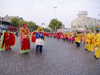 连日来，东西湖区各街道、社区纷纷组织元宵民俗活动