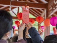 连日来，东西湖区各街道、社区纷纷组织元宵民俗活动