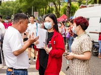 开开心心进考场，我们都为你加油！